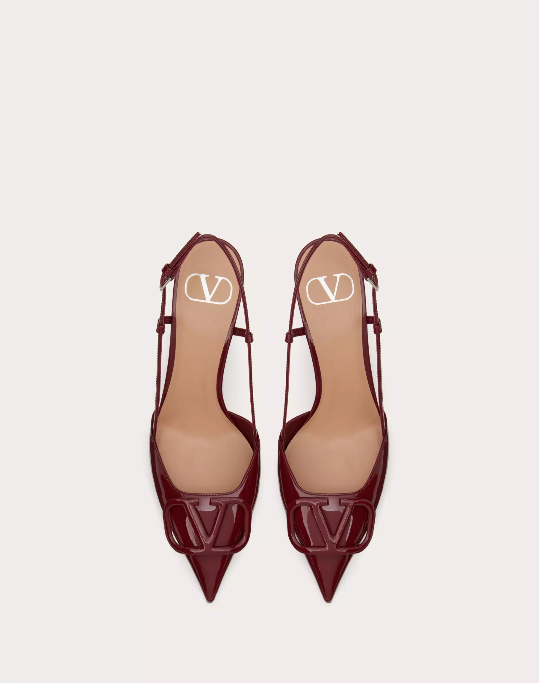 VLOGO SIGNATURE PATENT LEATHER SLINGBACK PUMP 80MM / 3.15 IN.